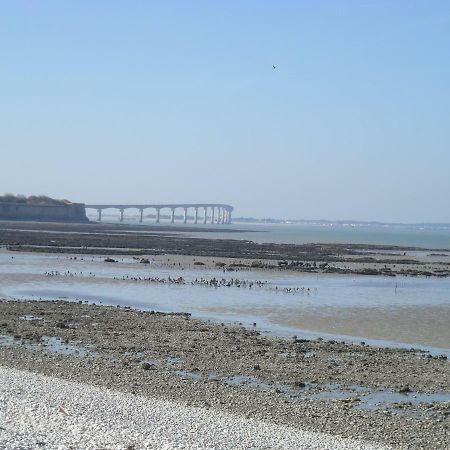 Appartement Au Calme Centre Ville A 2 Pas Du Vieux Marche La Rochelle  Bagian luar foto